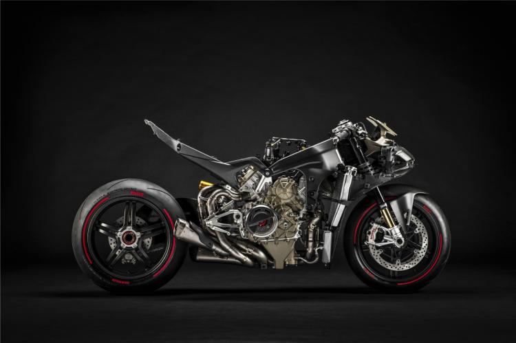 Dream evolved into reality, Ducati Superleggera V4 released