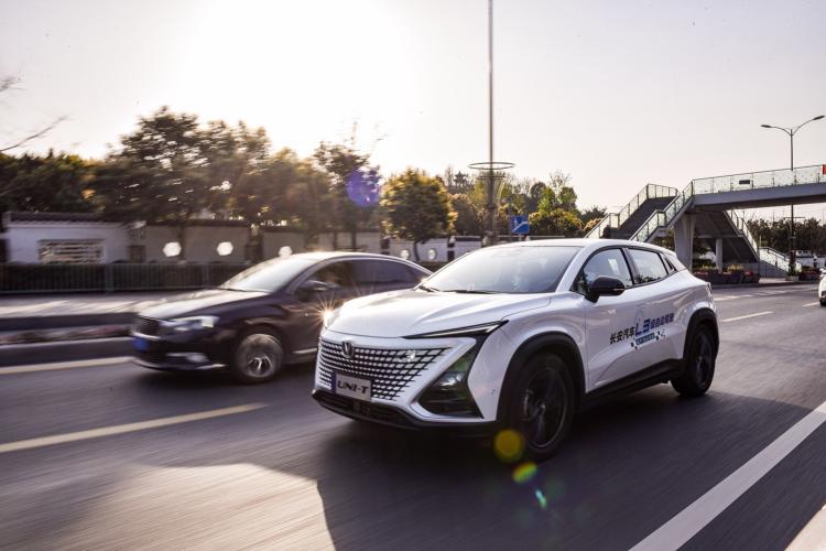 Freeing hands, feet and eyes, Changan Automobile completed China's first L3 autonomous driving mass production experience