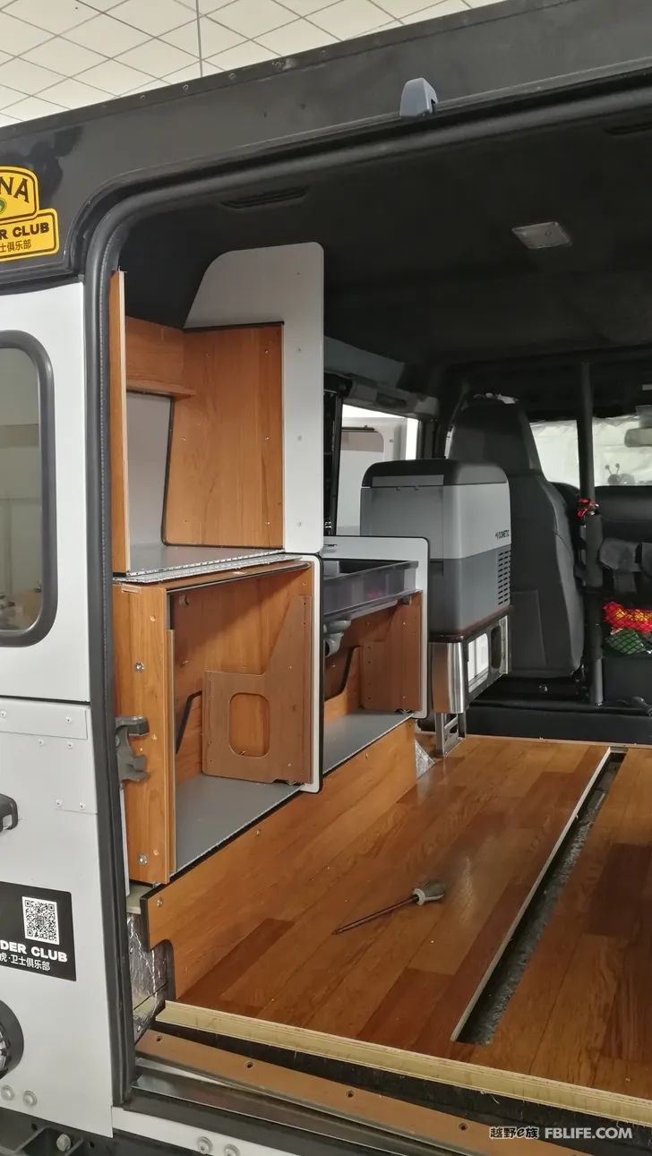 After five years of research, change to a Land Rover camper!