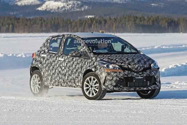 Tiny SUV? Toyota Yars SUV road test spy shots