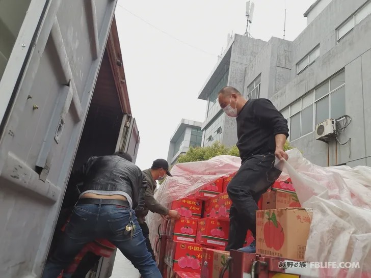 The team showed love to the medical staff in Changzhou who went to Hubei