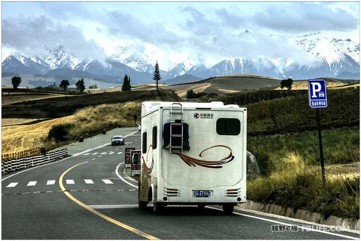 Grandpa's photography caravan, photoshoot in Xinjiang!