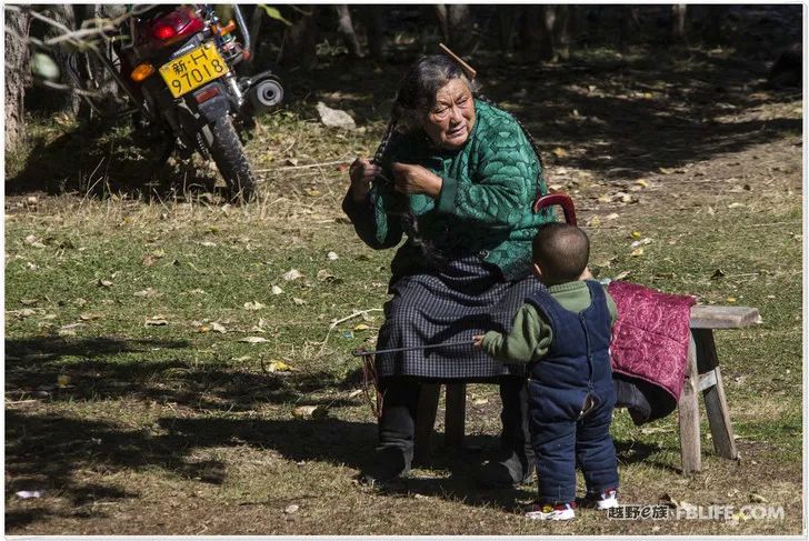 Grandpa's photography caravan, photoshoot in Xinjiang!