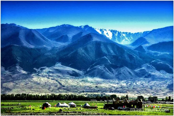 Grandpa's photography caravan, photoshoot in Xinjiang!