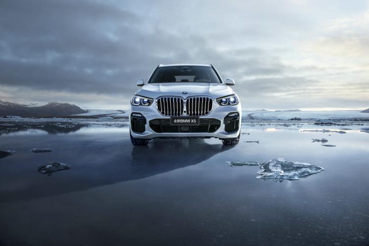 New BMW X5's comprehensively improved handling and off-road performance continue to write the legend of the king