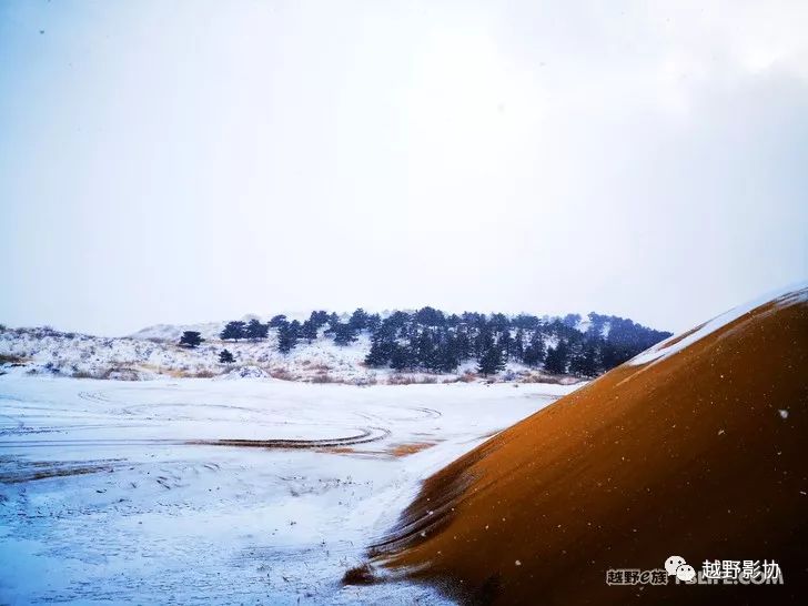 Shandong Dongying Team Wengniute desert crossing encounters heavy snow