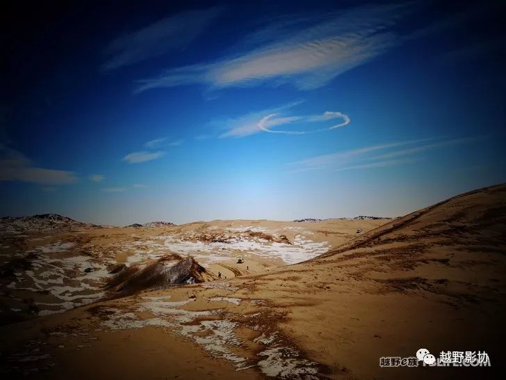 Shandong Dongying Team Wengniute desert crossing encounters heavy snow