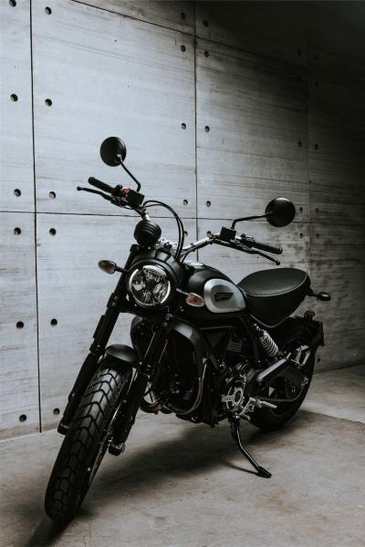 The suggested retail price is 95,000 yuan, and the new Ducati Ziyouzhi Dark Night Edition is officially launched