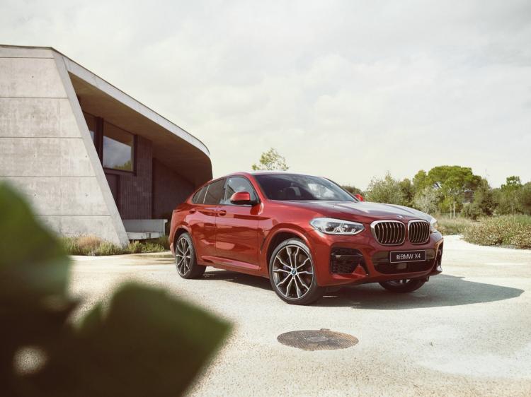 Fully upgraded, the new BMW X4 leads the market at the same level