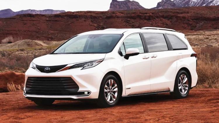 My family's next car is a new generation of Toyota Sienna full analysis