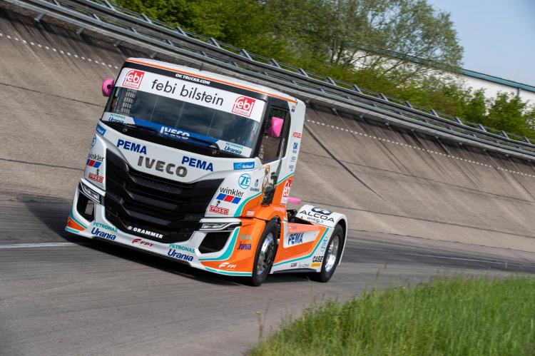 Iveco launches new S-WAY R racing truck