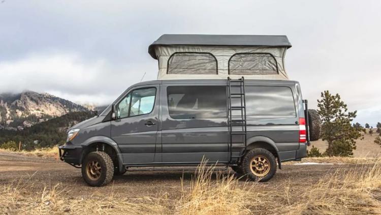 Apart from the lack of a toilet, this Mercedes-Benz Sprinter is really right