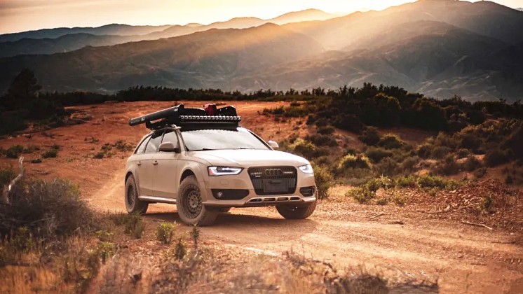 When Audi A6 wears an off-road suit, do you still want a Prado?