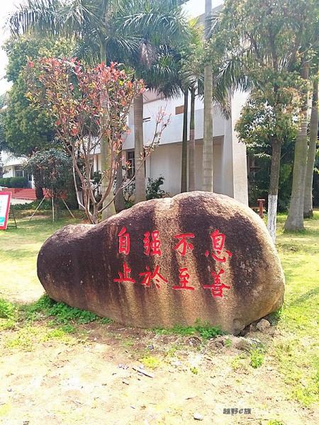 The deep affection between Cangshan Mountain and Erhai Lake (3)