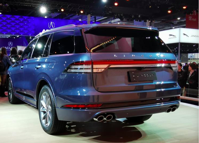 2019 Shanghai Auto Show: Lincoln's new Aviator debuts in China