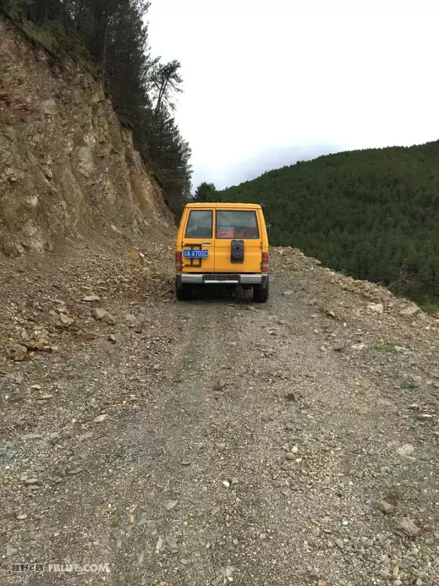 A LC70, a trip to Tibet with a dad and a cute baby!