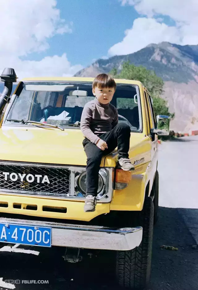 A LC70, a trip to Tibet with a dad and a cute baby!