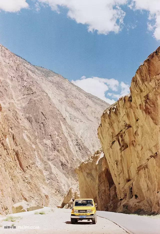 A LC70, a trip to Tibet with a dad and a cute baby!