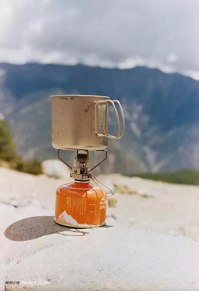 A LC70, a trip to Tibet with a dad and a cute baby!