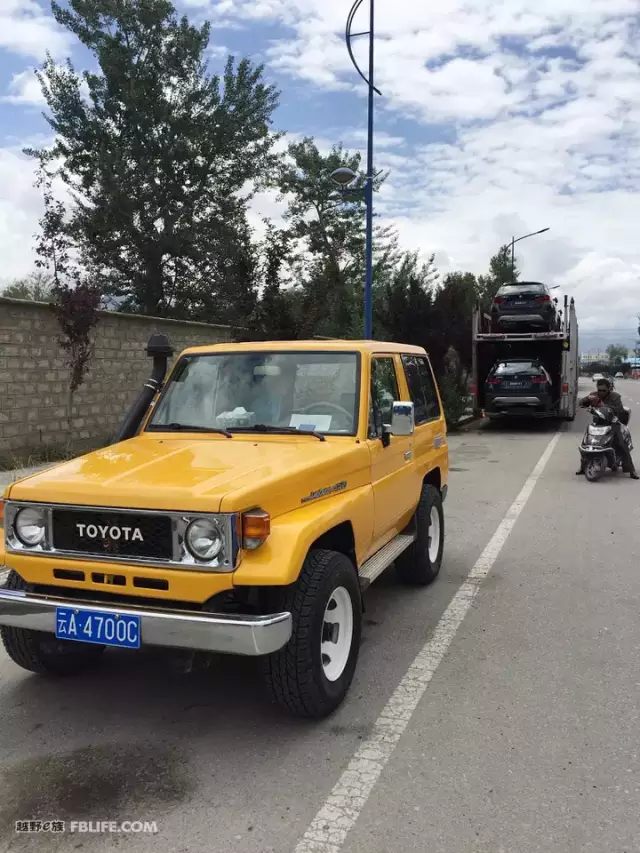 A LC70, a trip to Tibet with a dad and a cute baby!