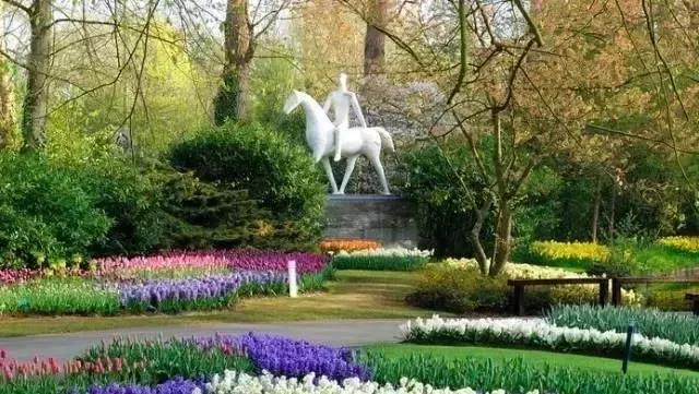 The most successful pastoral complex in the Netherlands - Keukenhof